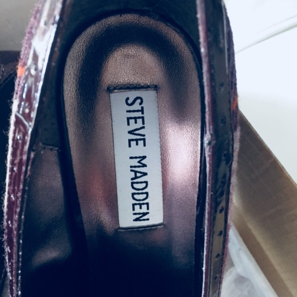 Steve Madden wine colored leather/wool combo heels - Picture 3 of 5